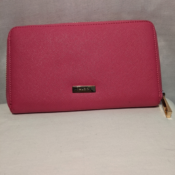 Wallet - Picture 1 of 1